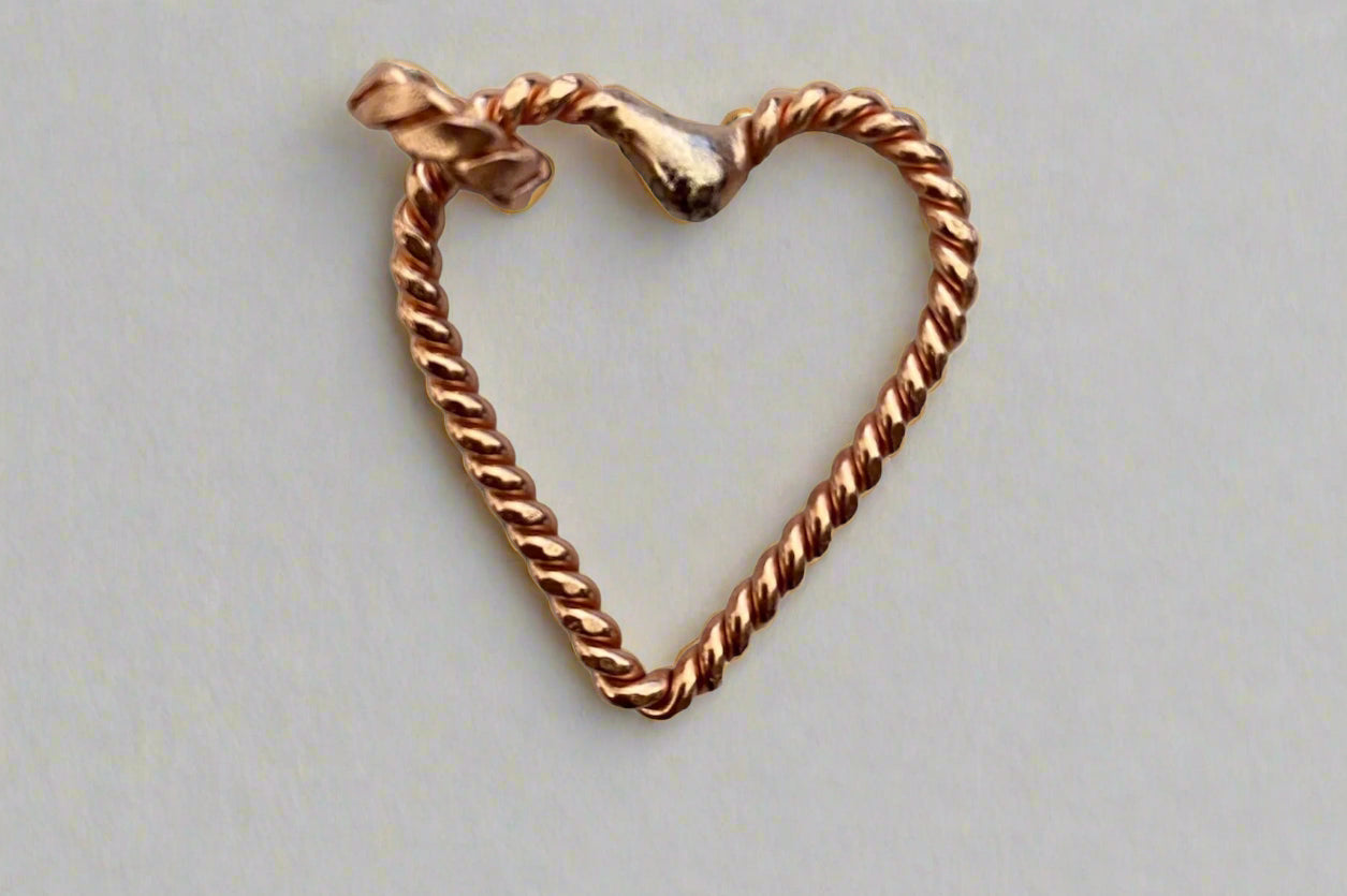 gold heart gympie pendant emf