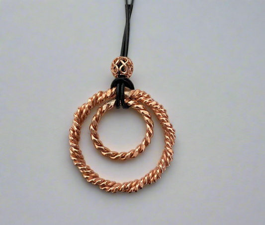 triple cubit pendant